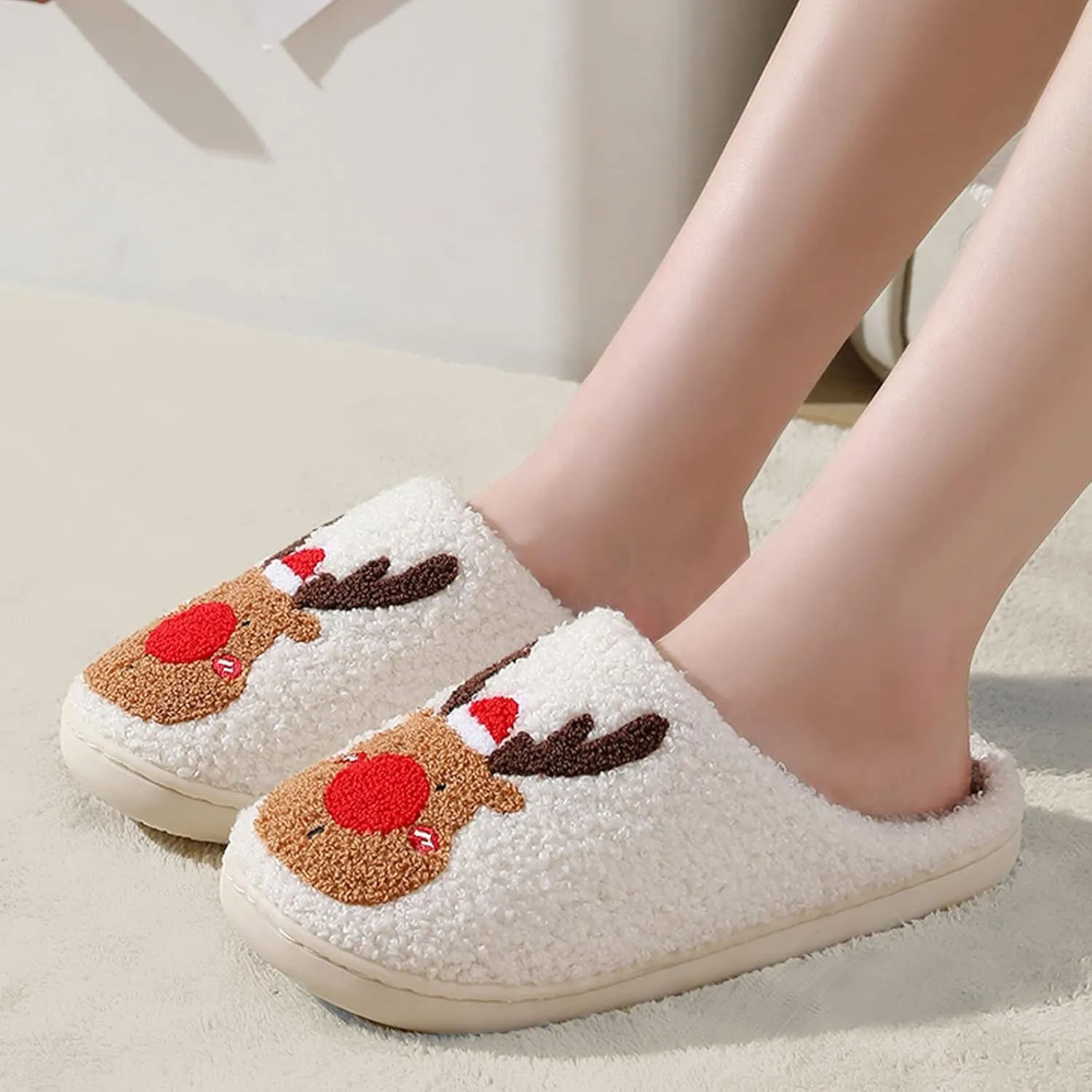 Christmas Reindeer Slippers for Women Indoor and Outdoor Slippers Breathable and Cozy Lightweight Plush Lined Warm Slip-on House Non-slip Shoes