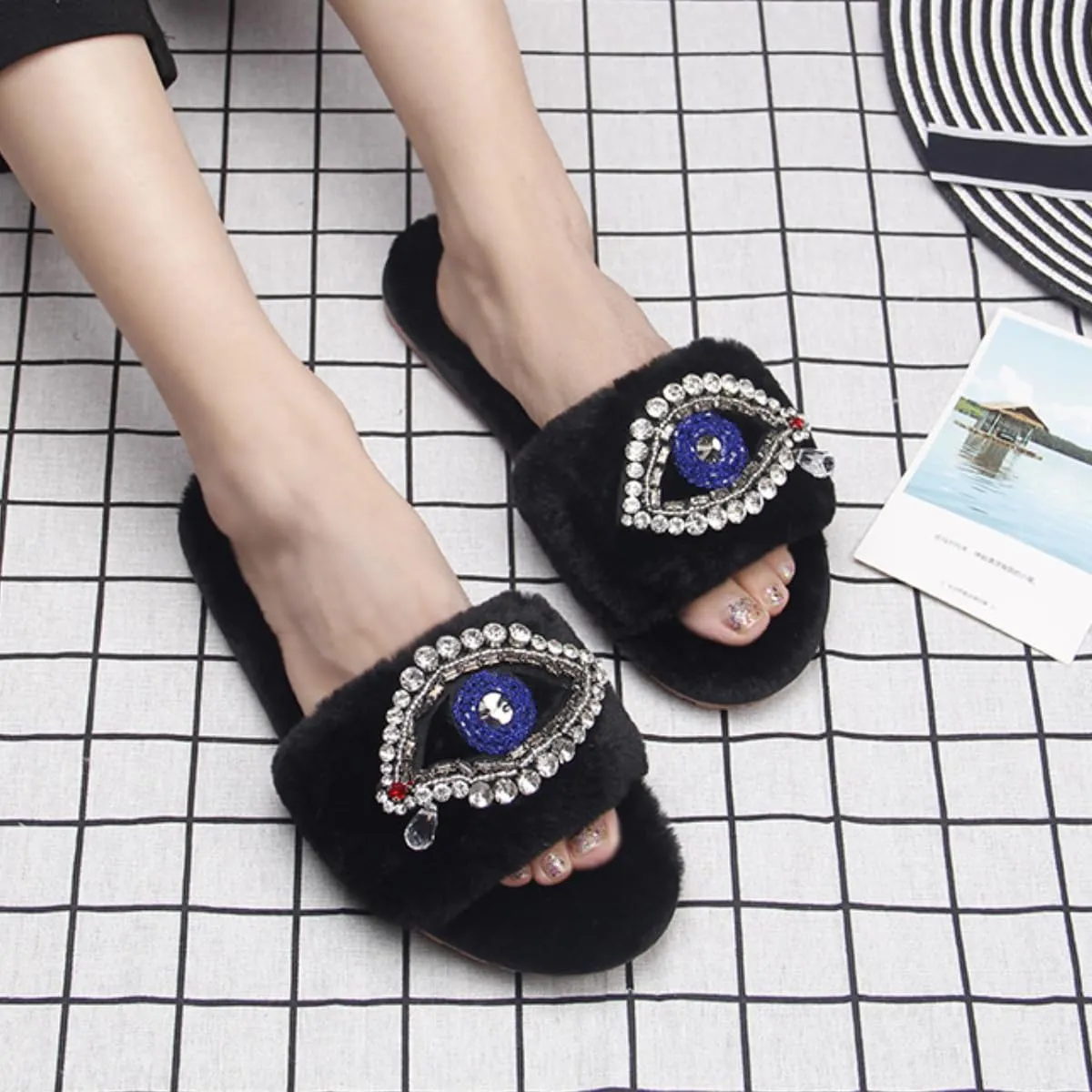 Evil Eyes Slippers Women Plush Flat Slippers Tears on Slides Fashion Fuzzy Plush Slides Flip Flop Indoor Bedroom Shoes