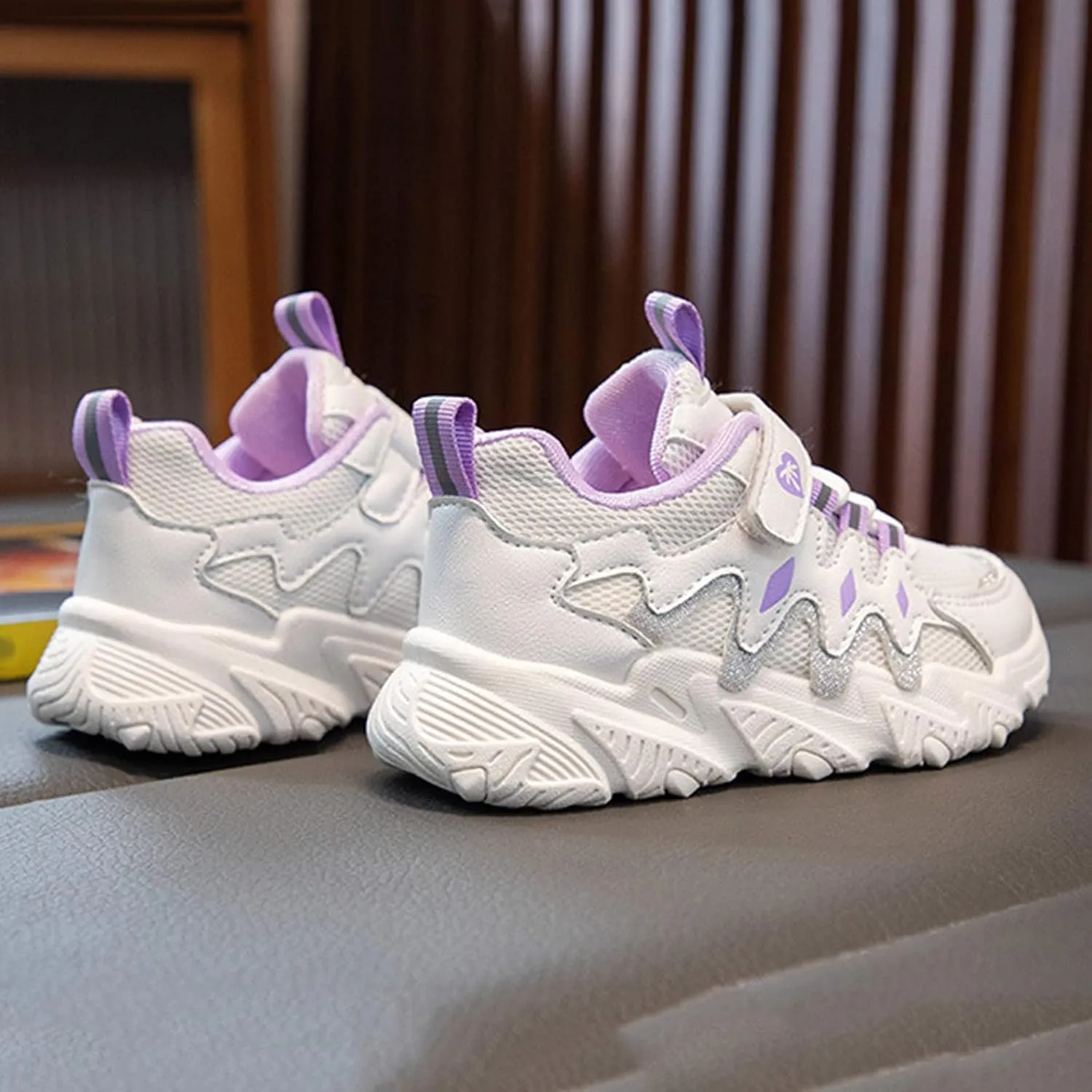 Sneakers for Girls Boys Hook and Loop Non-Slip Athletic Shoes Breathable Mesh Tennis Running Shoes Comfortable Walking Shoes