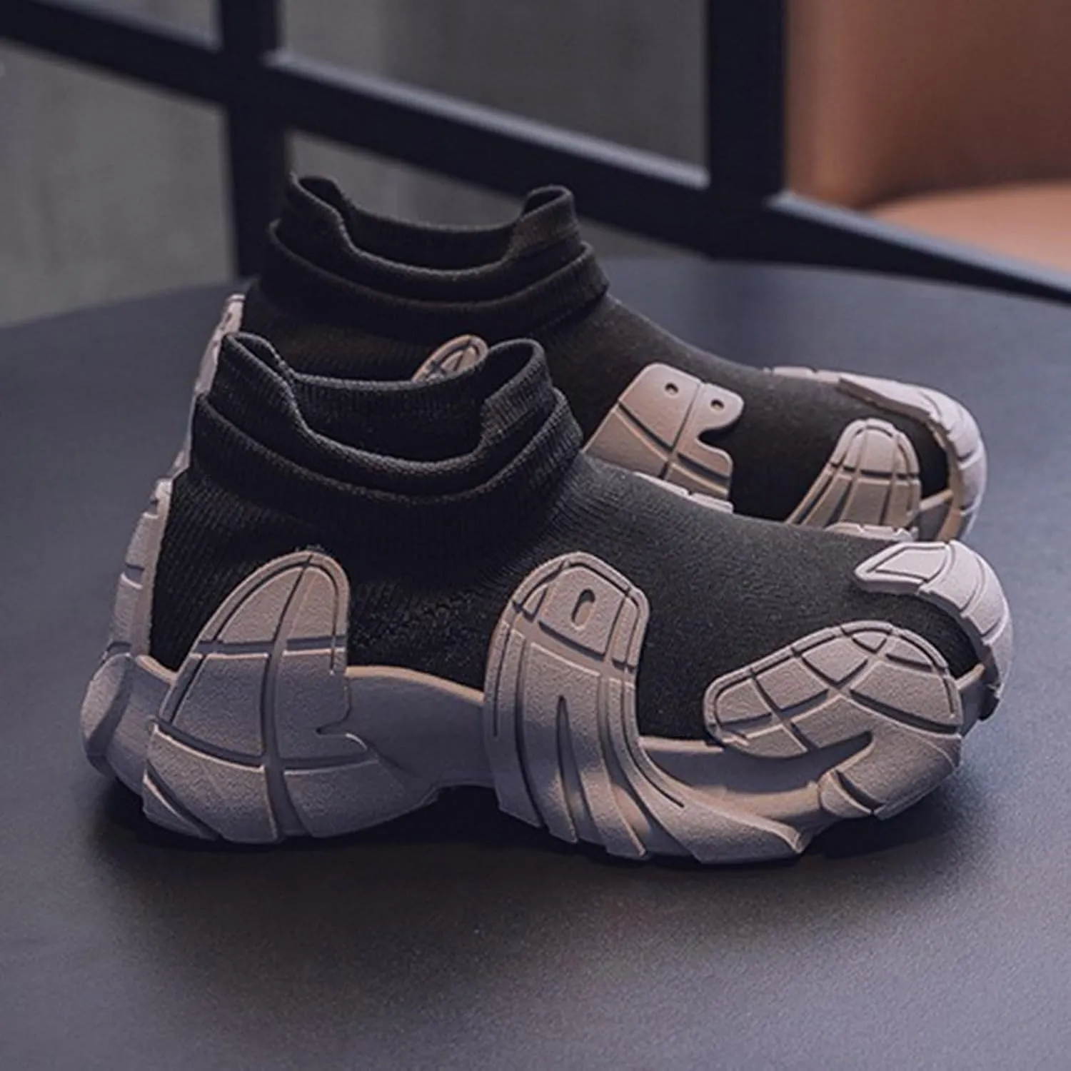 Sneakers for Girls Elastic Knit Breathable Sneakers Kids Lightweight Non Slip Sneakers Outdoor Running Athletic Shoes