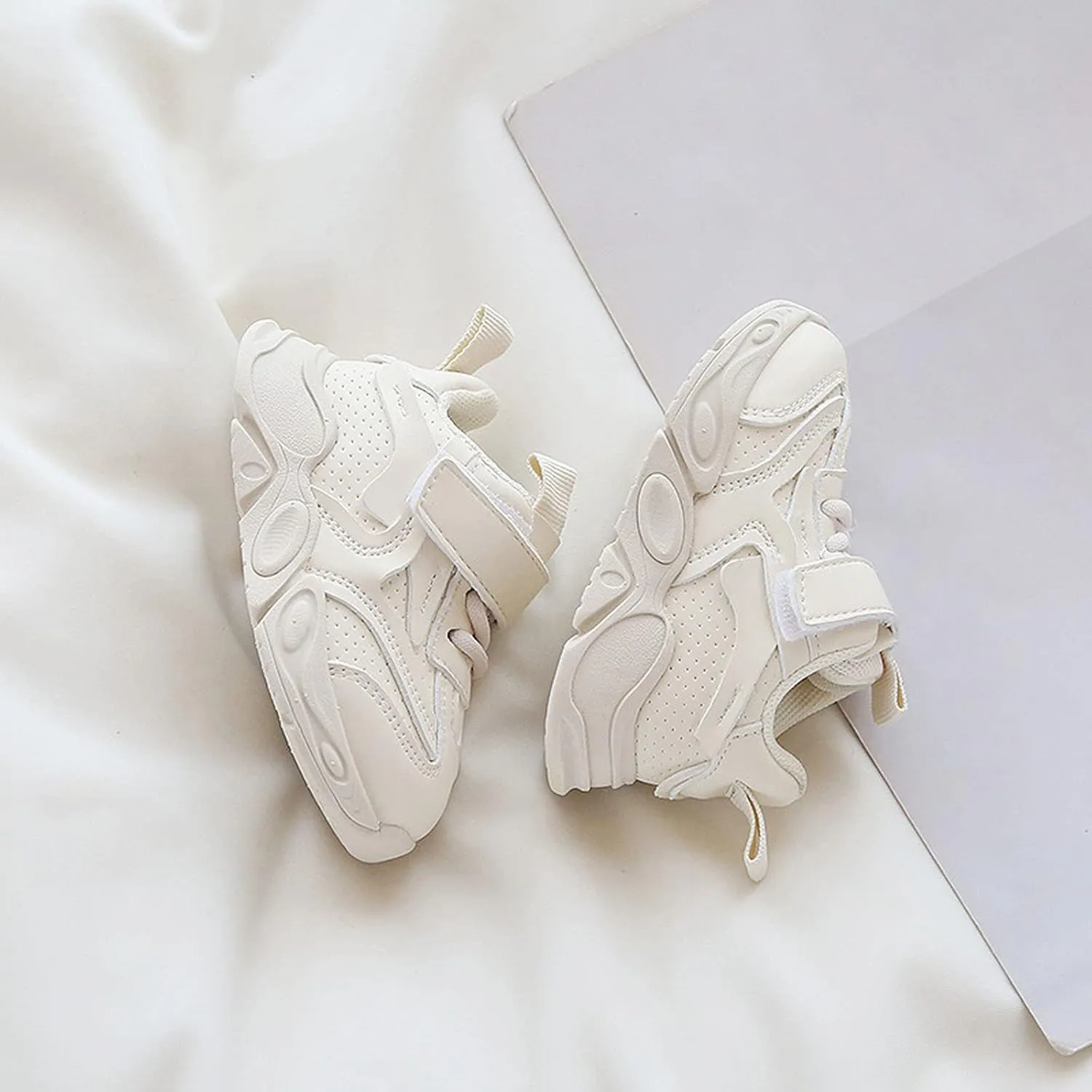 Toddler Sneakers New Solid Color Breathable Non Slip Children's Casual Sports Walking Shoes for Kids Breathable Sneakers