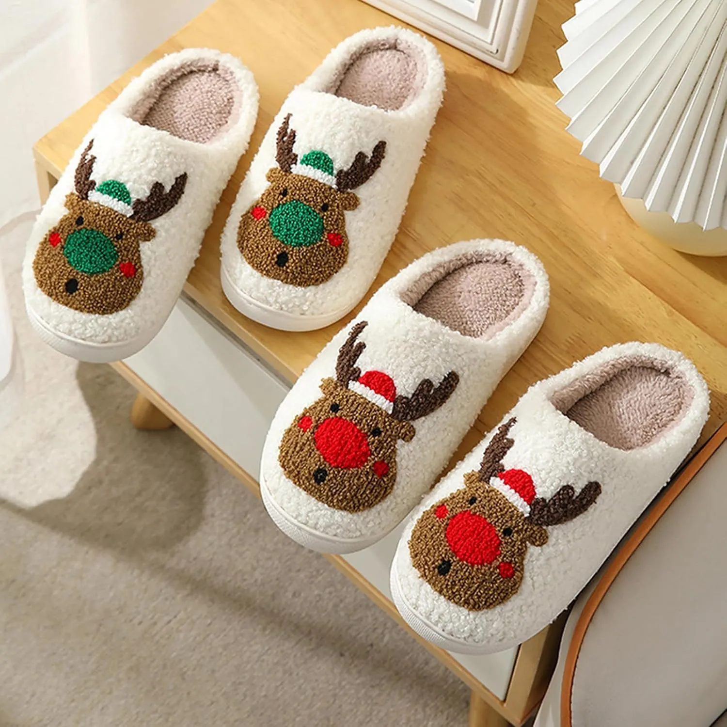 Women Men Cute Christmas Slippers, Indoor Soft Cozy Plush House Slippers, Winter Reindeer Slip-on Slippers, Slides Fluffy Warm Fleece Slippers, Couple Cute Plush Fleece Soft Shoes
